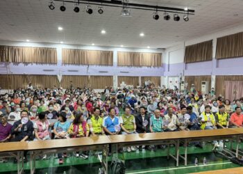 教師節連假跑基層 許智傑美濃左營雙開講展現跨陣營實力