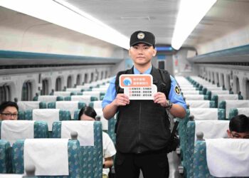 高鐵推車廂寧靜文化 加強宣導3C用耳機、玄關講手機