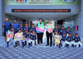 中正國小棒球隊表現優異  魏嘉彥請吃牛排讚譽有加