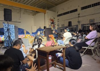 貓頭鷹兒童劇團    兒童劇團點亮琉球離島