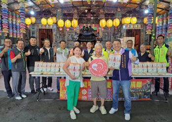 新北宮廟愛心不落人後     三重力行聖賢宮捐1.5萬斤平安米     汐止王母救世宮捐20萬禮券