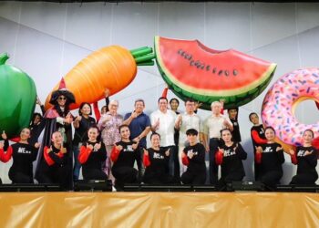 紙風車《台灣幻想曲》宜蘭首演　笑聲掌聲驚喜連連