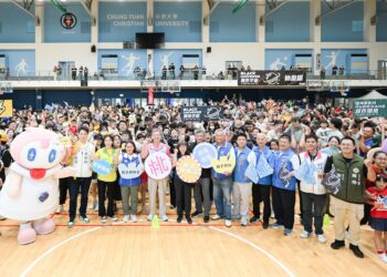 桃園親子館辦奧運會     逾千人熱情參與     王明鉅讚活動增進親子情感