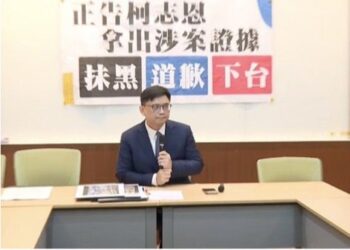 高市長前哨戰?賴瑞隆、柯志恩狹路相逢 為盜採砂石指控槓上