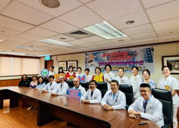 南台灣腦中風治療新里程! 高雄長庚區域聯防突破千例,24小時救腦團隊搶救中風病人