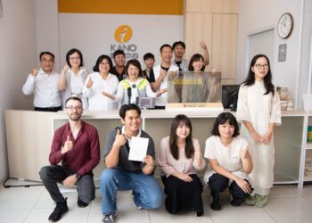 影音/AI開口說世界語 嘉義外籍學生體驗「開口就通」