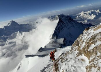 曾格爾南下高雄開講 從極地挑戰到公益行動 展現台灣「不可能任務」的勇氣