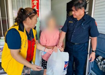 東港警結合新園鄉愛護水資源活動 反詐騙宣導