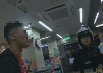 違規停放自小客車 鷹眼警查獲通緝犯