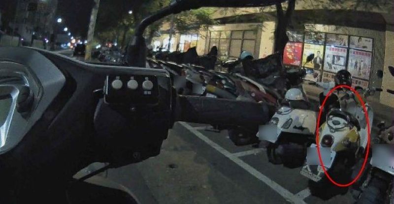 竹田鄉自小客閃避車輛自撞電桿　所幸無人傷亡