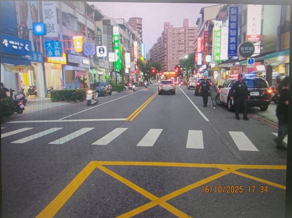 自小貨車未停讓撞傷行人葉姓男子遭罰並扣駕照一年