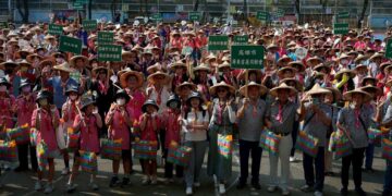 震天!高雄「風戰鼓神四甲子」 千人挑擔從護糧到祈福