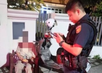 學生放學騎車摔倒 內埔警貼心守護