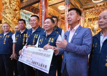 東照山關帝廟捐百萬援花蓮光復 許智傑感謝宗教界義舉凝聚愛心力量