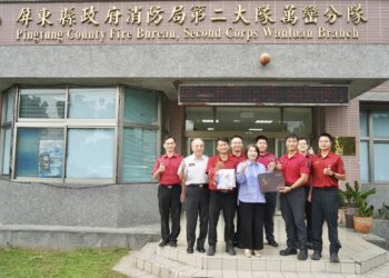 翔瑋有限公司捐贈救護車 用行動守護萬巒鄉民