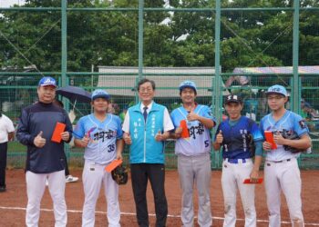 礁溪鄉鄉長盃慢速壘球錦標賽  14支隊伍同場競技