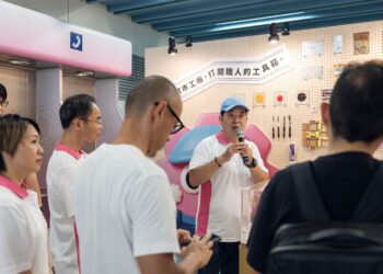 不只工廠參觀更有移動展覽     新北設計中心「打開城市工廠」開幕     深入中和印刷紙品產業