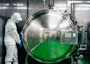 少子化紅利驅動營養商機爆發！勤億滴雞精二代古金紫領軍婦幼展揭未來佈局