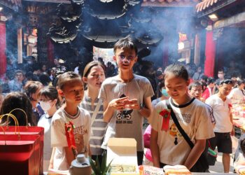 新港奉天宮各地契子女齊聚 中秋節回宮慶團圓