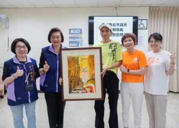 新北中秋送暖     李美珍代侯友宜慰勞7家身障機構     感謝第一線照顧者的辛勞