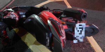 三民區鐵新二街二機車碰撞2騎士受傷送醫