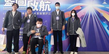 育德工家「一個人的精彩」專題勇奪佳作　多重障礙生以毅力站上高科大舞台