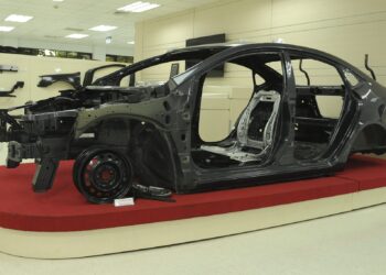 中鋼「IF汽車用鋼RC30」　榮獲經濟部資源再生綠色產品認證