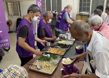 黑夜到微光 「世界善意日」人安伴窮苦不打烊