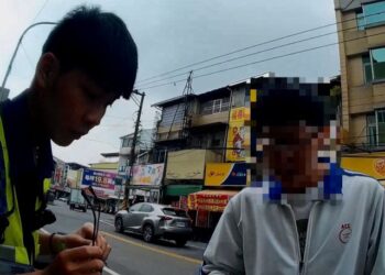 內埔分局長深入　金融機構、超商推廣「報案QR-Code」