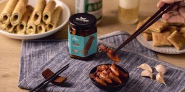 「國寶級美味再連莊」 基隆蔡技食品鎖管醬、千層豆腐岩手工煎餅再次奪得2025基隆最佳伴手禮