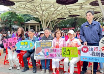 國際蘭馨交流協會反家暴大遊行  場面熱鬧溫馨