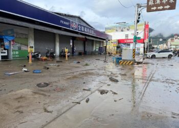 影音/蘇澳大淹水驚魂夜 街道滿目瘡痍