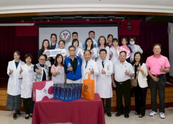 親情超越血型 兒捐肝救父 高醫突破難題血型不相容活體肝臟移植