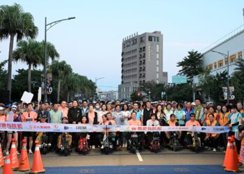 2025鹿港馬拉松熱鬧開跑 補給站提供麵線糊、蝦猴等在地小吃