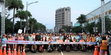 2025鹿港馬拉松熱鬧開跑 補給站提供麵線糊、蝦猴等在地小吃