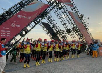 汗水、沙塵與信念　中山戈20逆風完賽奪三大獎寫下新里程碑