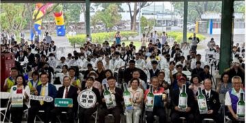 屏東酒廠102週年慶 大石曉規現場彩繪掀熱潮　南國酒窩在屏酒溫暖開展