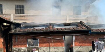 田寮區住家火警 何姓老翁身亡 湖內警協助現場交通管制