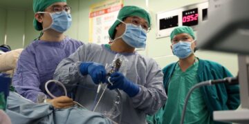 「四手聯彈」強強聯手    慈院經鼻經蝶竇腦瘤清除術成功