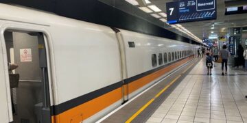 鳳凰颱風來襲 雙鐵列車異動一次看