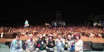 屏東狂客音樂祭上萬人次湧入！ ELLA 壓軸經典連發　縣長陪樂迷搖擺