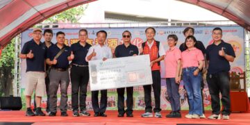 若竹兒愛心園遊會募款 翁章梁拍賣21年玉山陳高甕酒