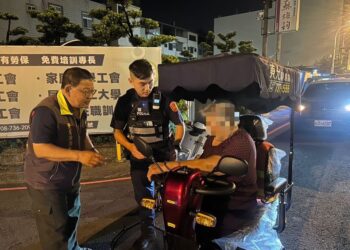 屏東警分局赴屏東大學外語反詐宣導 實際案例加深外籍學生印象