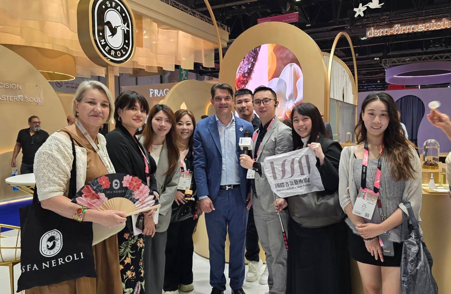 ▲法國格拉斯市長 Jérôme Viaud (中)與ISSA考察團團員交流合影。(圖/由ISSA。)