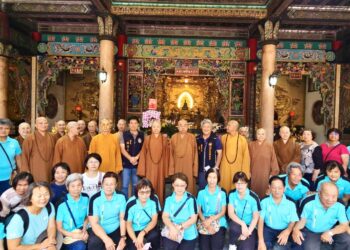 同體大悲化行動共發放2,500份慰助金、捐助學校與古剎 佛教界以慈悲撫慰災後創痛