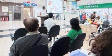 屏東醫院引進脊椎內視鏡微創手術 患者術後隔日即可行走、安心返家