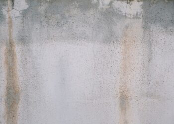 居家潛在危機正悄悄擴散！從小滲水到結構損害警訊全解析