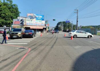 岡山三車碰撞事故　警方到場排除並依法舉發違規