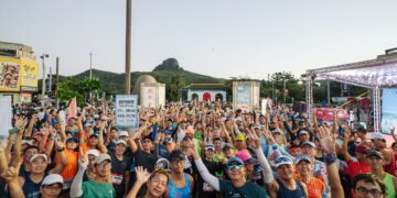 2025日本航空墾丁馬拉松 選手征服最美海岸海風為伴