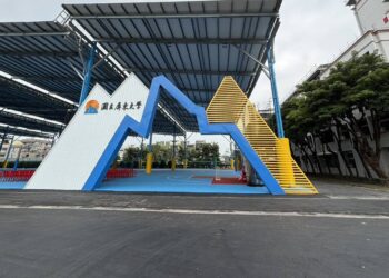 寶島陽光新里程碑　攜手屏東大學打造光電球場